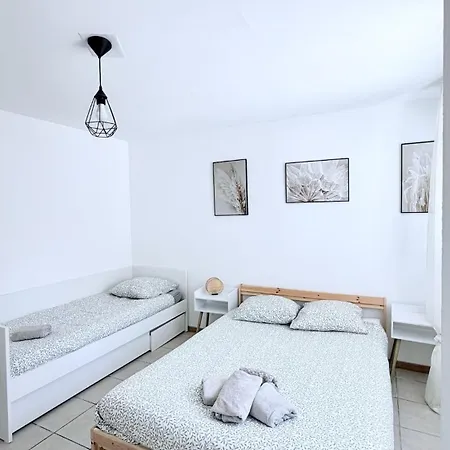 Apartment Joli T2 Avec Exterieur *